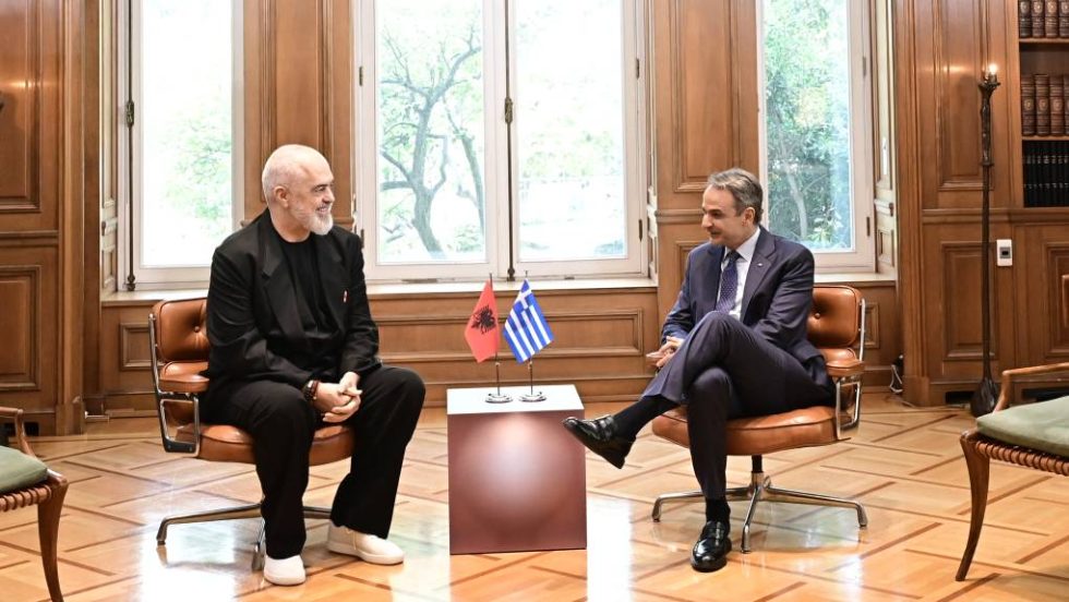 Μητσοτάκης σε Ράμα: «Έχουμε μία σημαντική ευκαιρία να λύσουμε εκκρεμή ζητήματα»